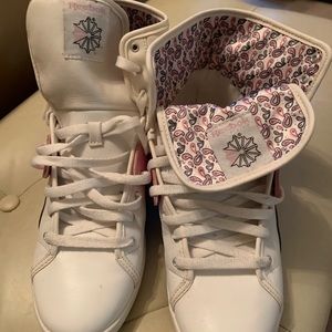 Reebok Shoes - Reebok High Top Reebok Shoes - Reebok High Top